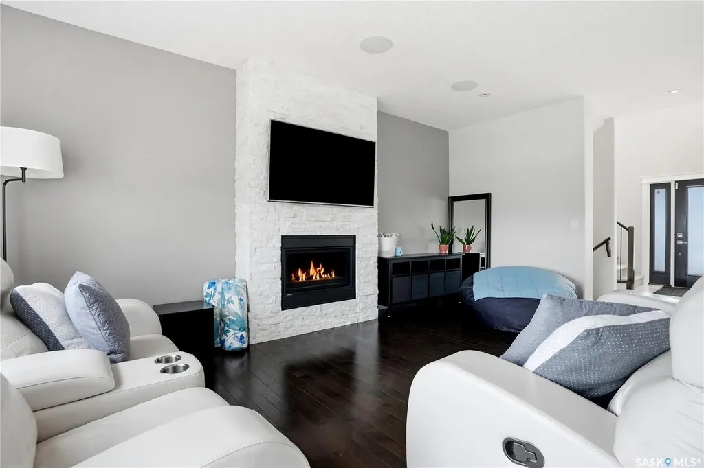 471 Flynn Lane Saskatoon SK S7V 0L8