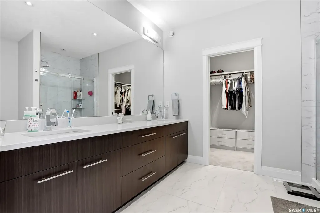 471 Flynn Lane Saskatoon SK S7V 0L8