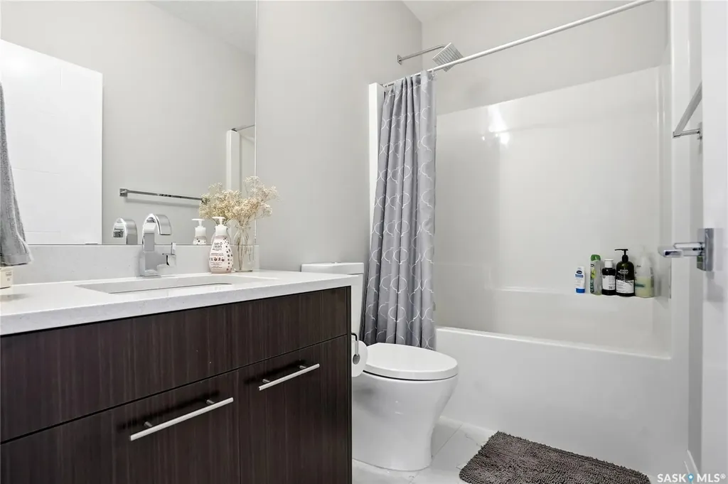 471 Flynn Lane Saskatoon SK S7V 0L8
