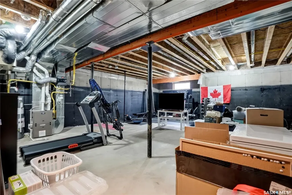 471 Flynn Lane Saskatoon SK S7V 0L8