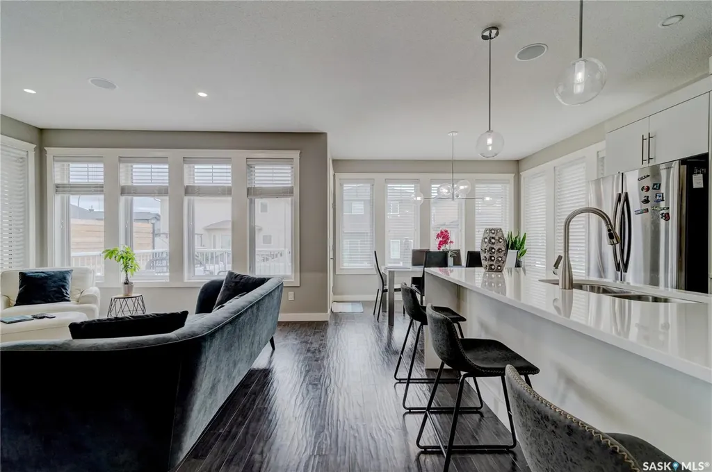 4606 Curtiss Avenue Regina SK S4W 0A2
