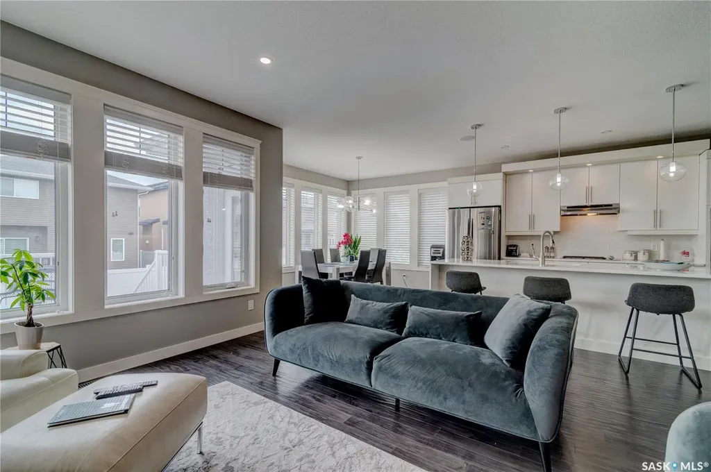 4606 Curtiss Avenue Regina SK S4W 0A2