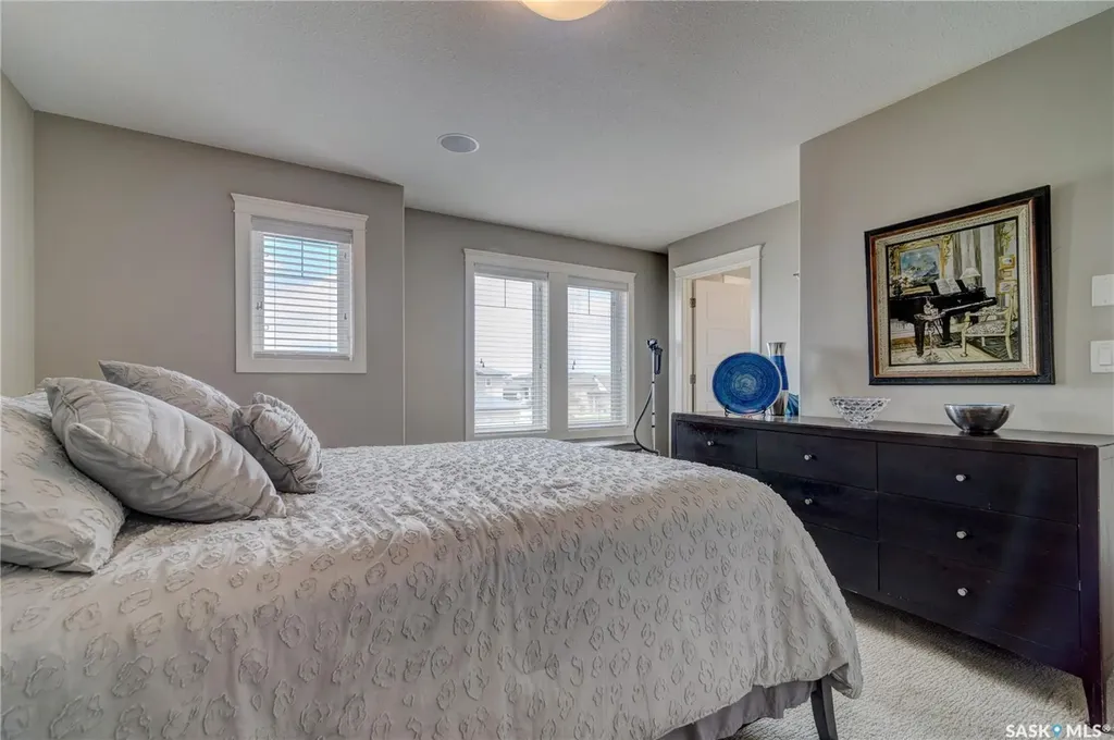 4606 Curtiss Avenue Regina SK S4W 0A2