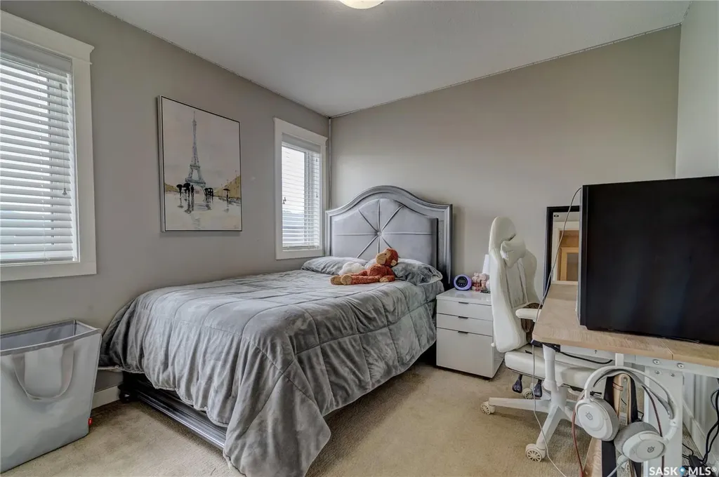 4606 Curtiss Avenue Regina SK S4W 0A2