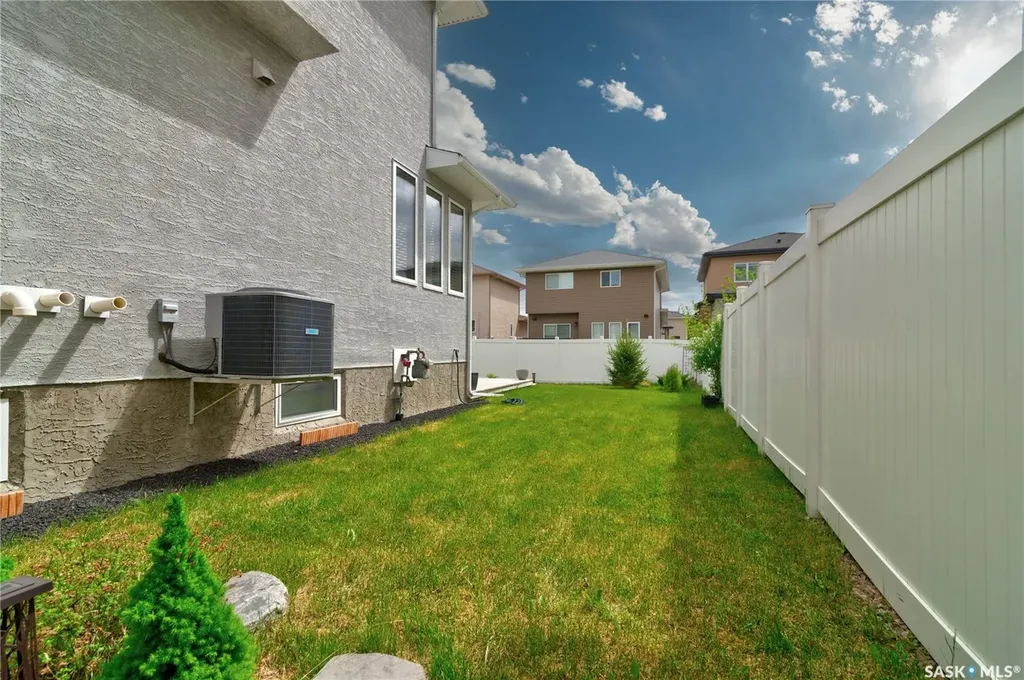 4606 Curtiss Avenue Regina SK S4W 0A2
