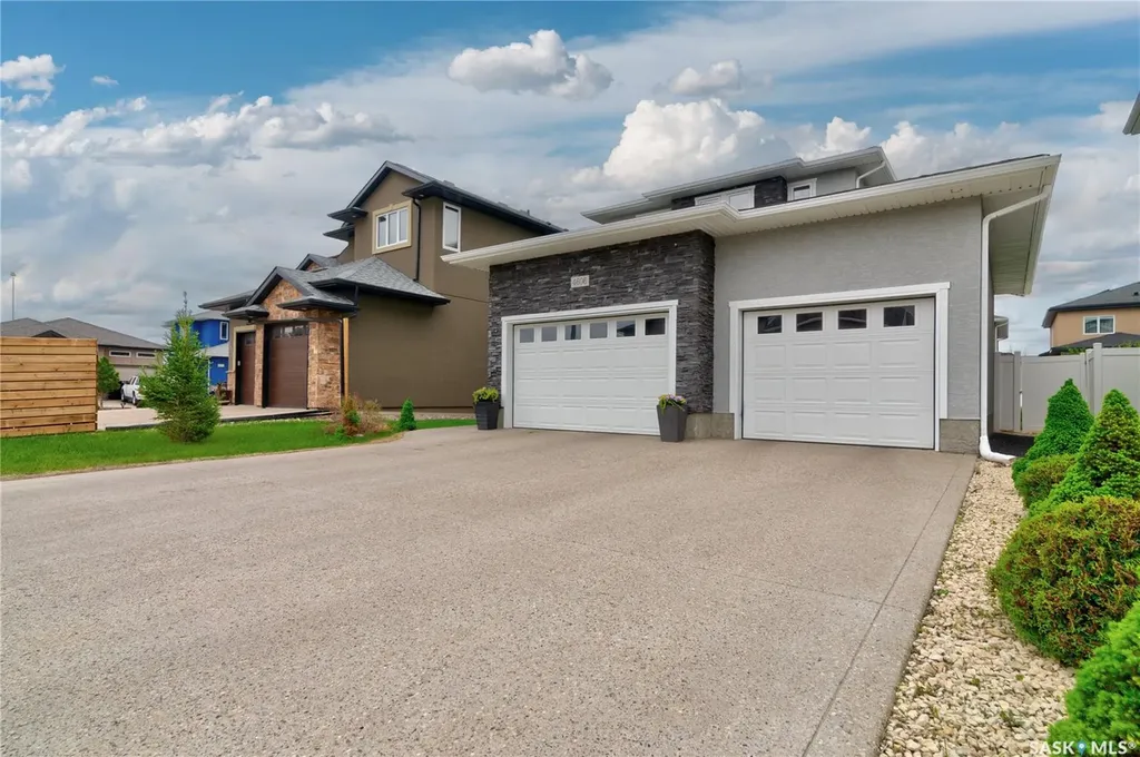 4606 Curtiss Avenue Regina SK S4W 0A2