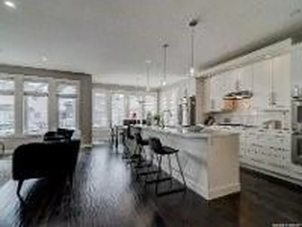 4606 Curtiss Avenue Regina SK S4W 0A2