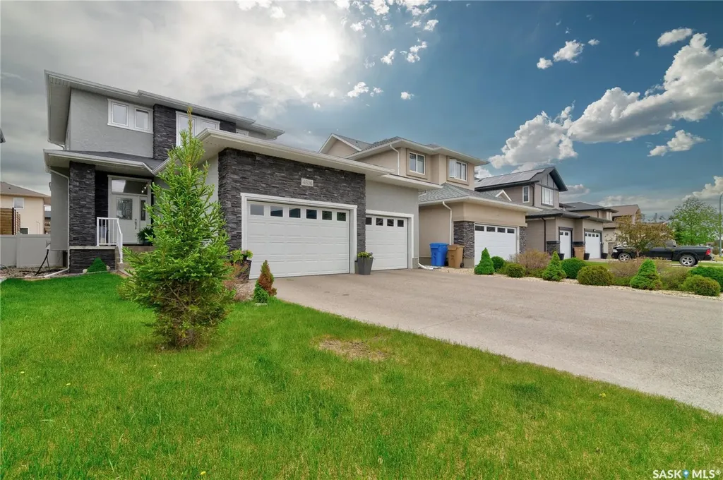 4606 Curtiss Avenue Regina SK S4W 0A2