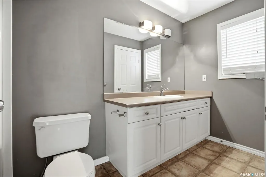 138 Banyan Crescent Saskatoon SK S7V 1G8