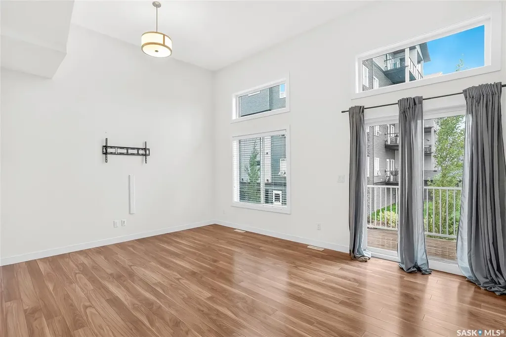 1060 Parr Hill Drive Martensville SK S0K 2T1