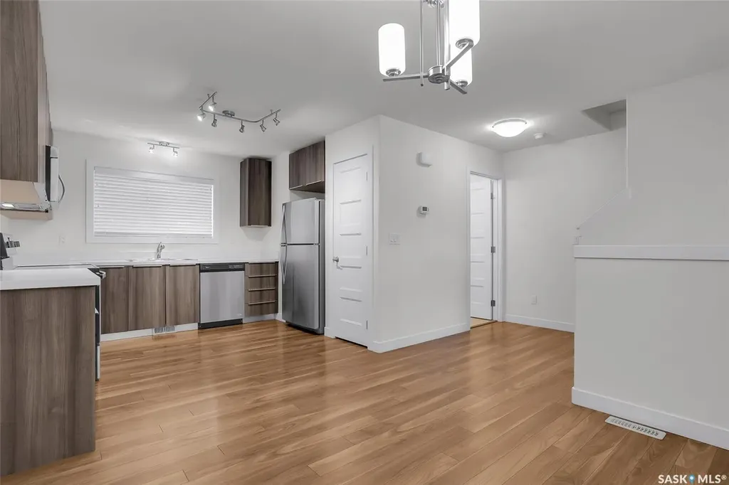 1060 Parr Hill Drive Martensville SK S0K 2T1