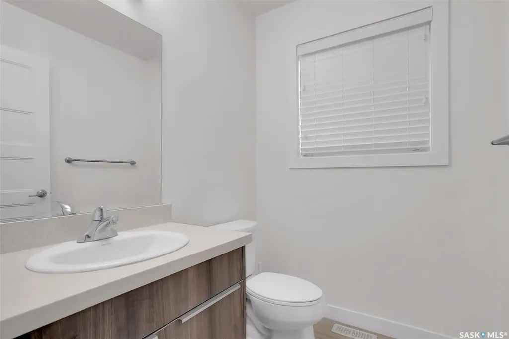 1060 Parr Hill Drive Martensville SK S0K 2T1