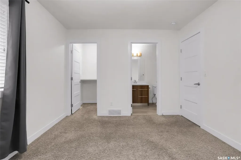 1060 Parr Hill Drive Martensville SK S0K 2T1