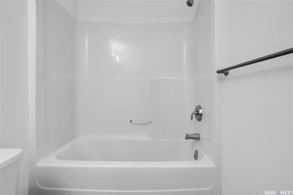 1060 Parr Hill Drive Martensville SK S0K 2T1