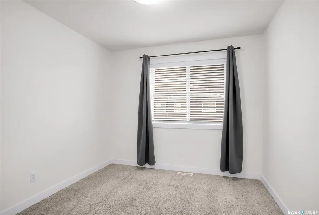 1060 Parr Hill Drive Martensville SK S0K 2T1