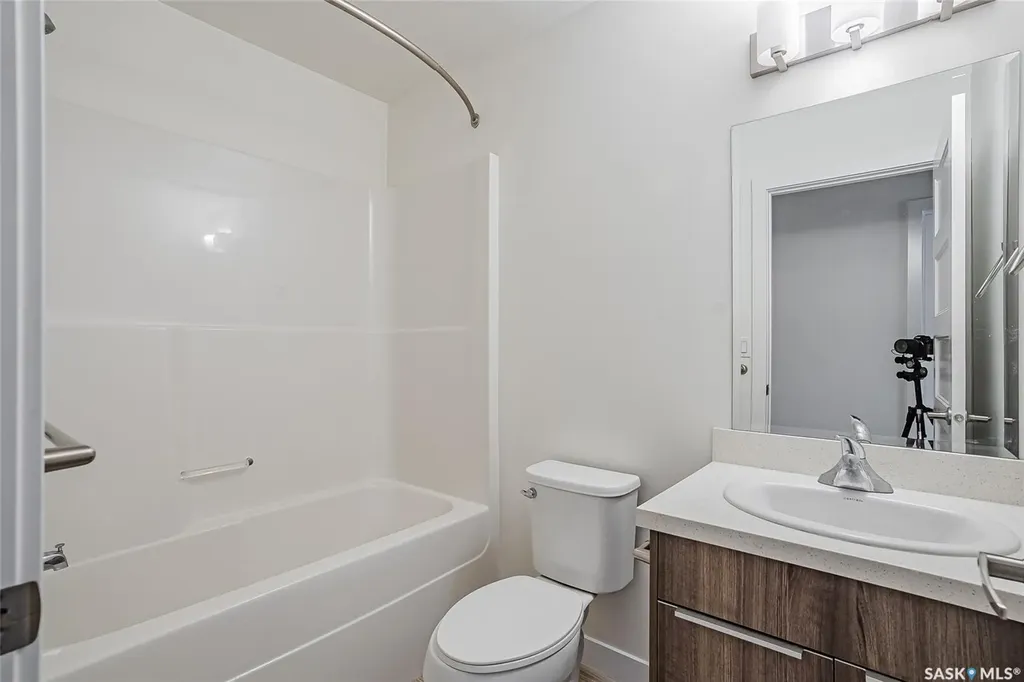 1060 Parr Hill Drive Martensville SK S0K 2T1