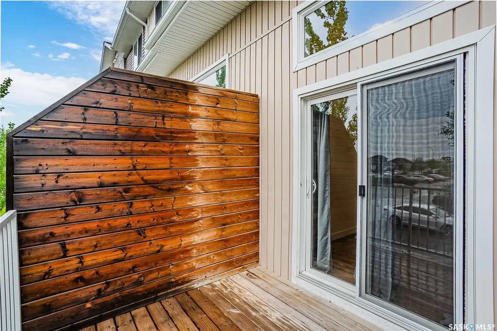 1060 Parr Hill Drive Martensville SK S0K 2T1