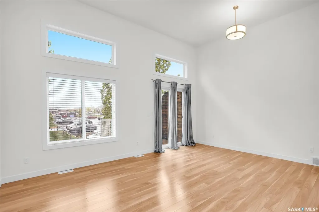1060 Parr Hill Drive Martensville SK S0K 2T1