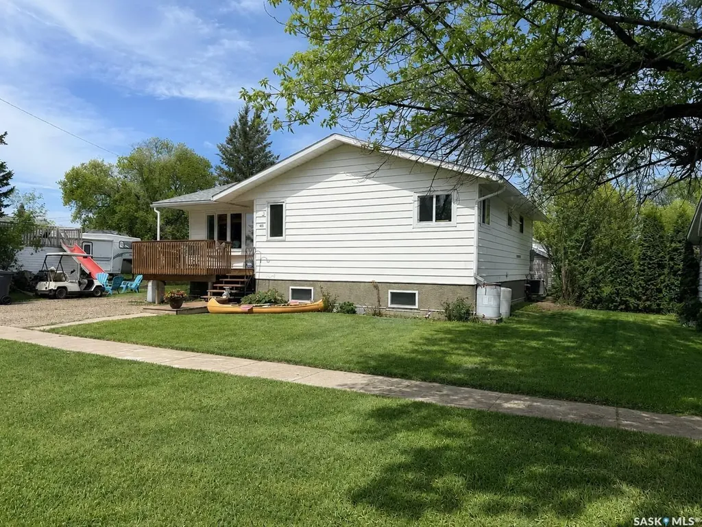 465 2nd Street E Meota SK S0M 1X0