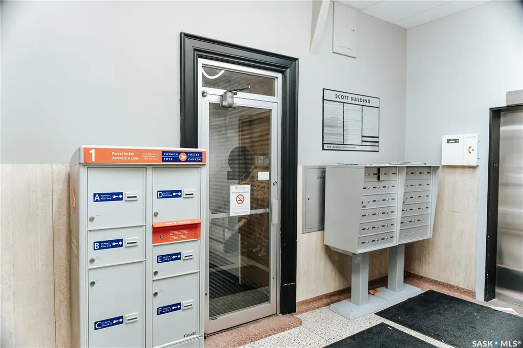 203 Main Street Moose Jaw SK S6H 0W1