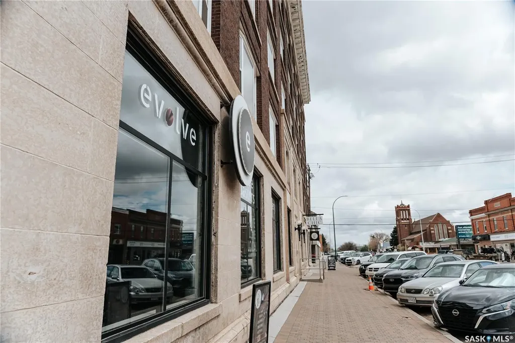 203 Main Street Moose Jaw SK S6H 0W1