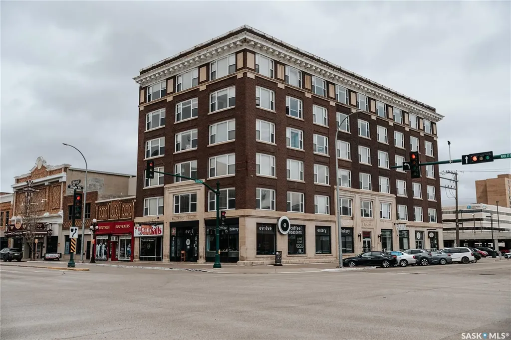 203 Main Street Moose Jaw SK S6H 0W1