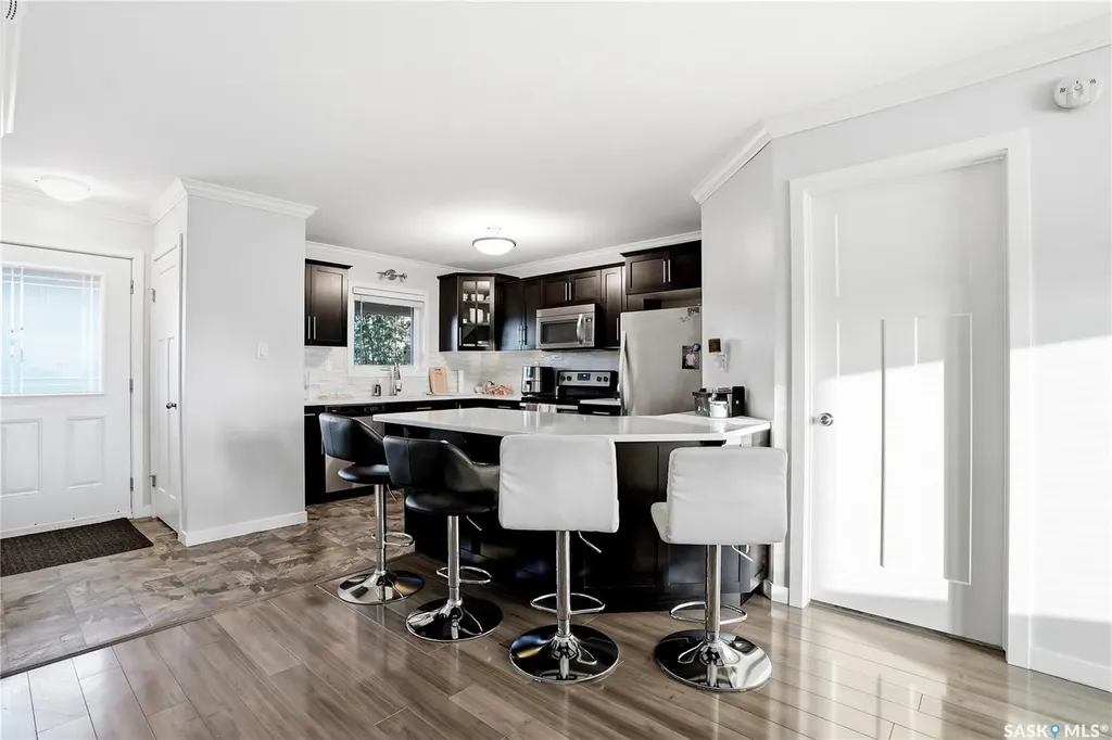 250 Akhtar Bend Saskatoon SK S7W 0W4