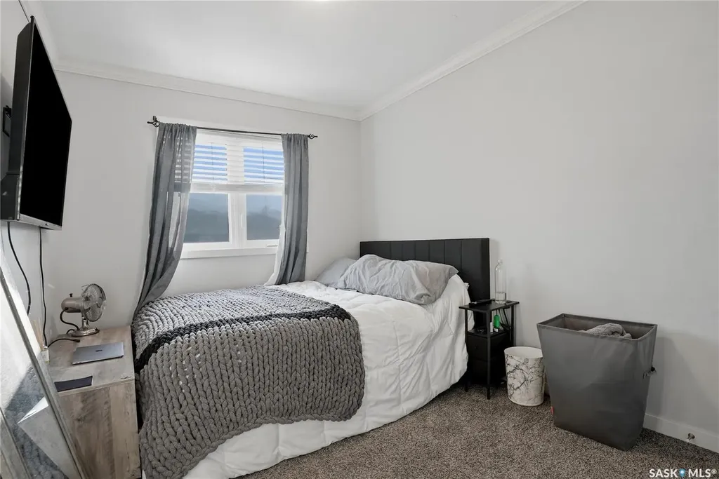 250 Akhtar Bend Saskatoon SK S7W 0W4