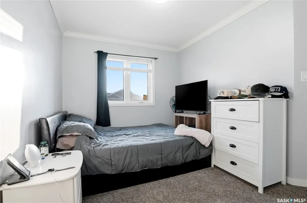 250 Akhtar Bend Saskatoon SK S7W 0W4