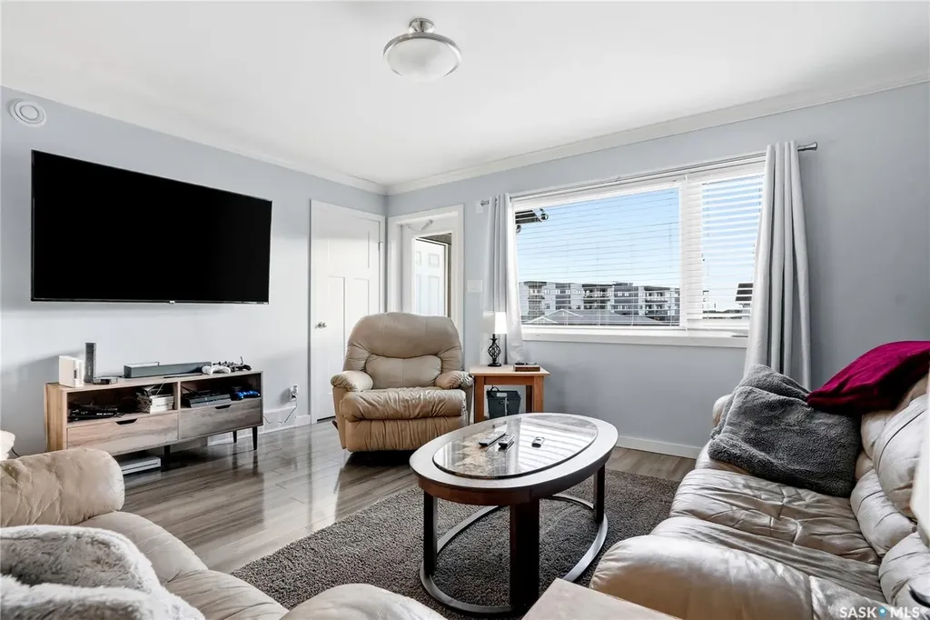 250 Akhtar Bend Saskatoon SK S7W 0W4