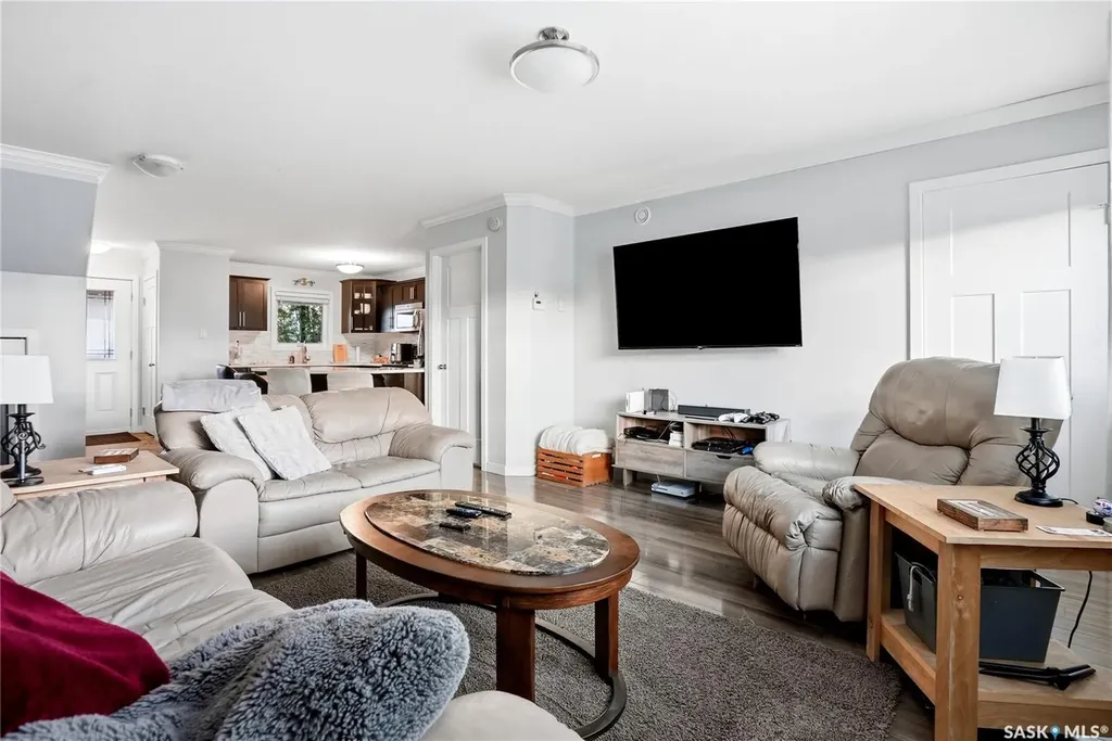 250 Akhtar Bend Saskatoon SK S7W 0W4