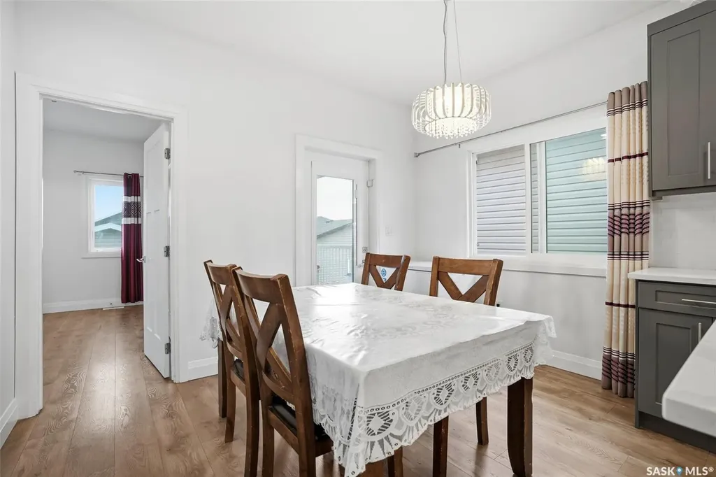 434 Mcarthur Crescent Saskatoon SK S7L 6Y3