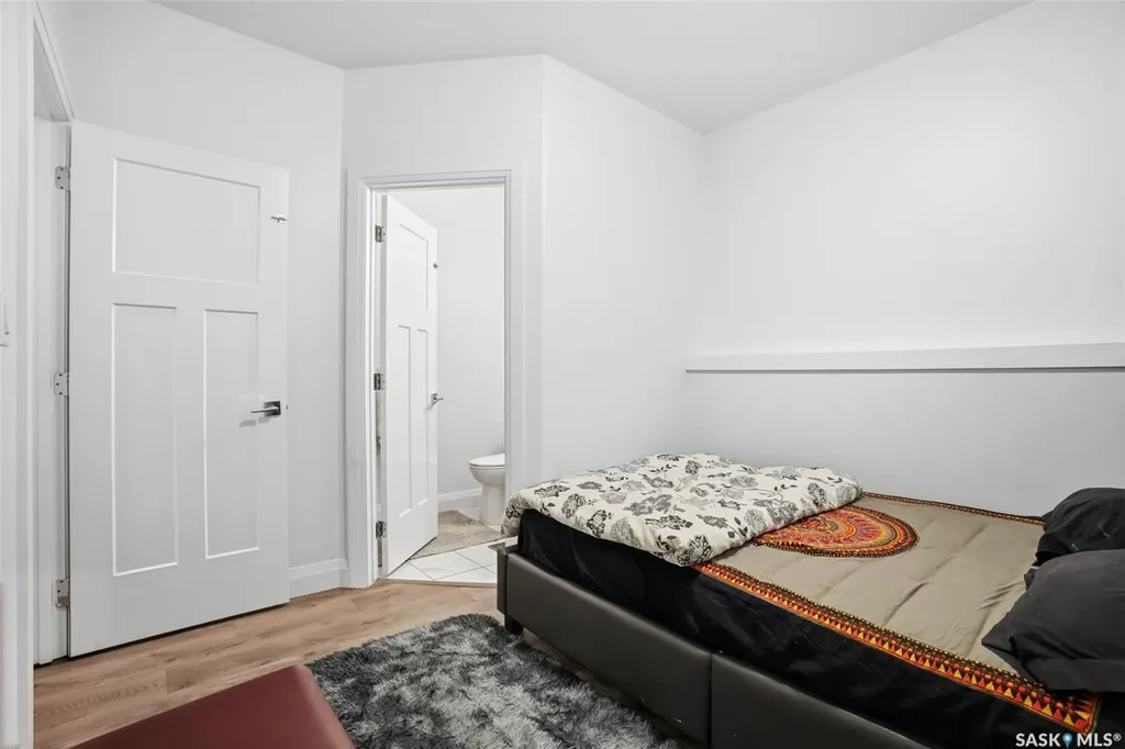 434 Mcarthur Crescent Saskatoon SK S7L 6Y3