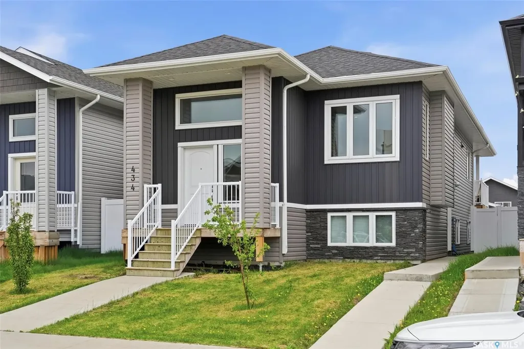 434 Mcarthur Crescent Saskatoon SK S7L 6Y3