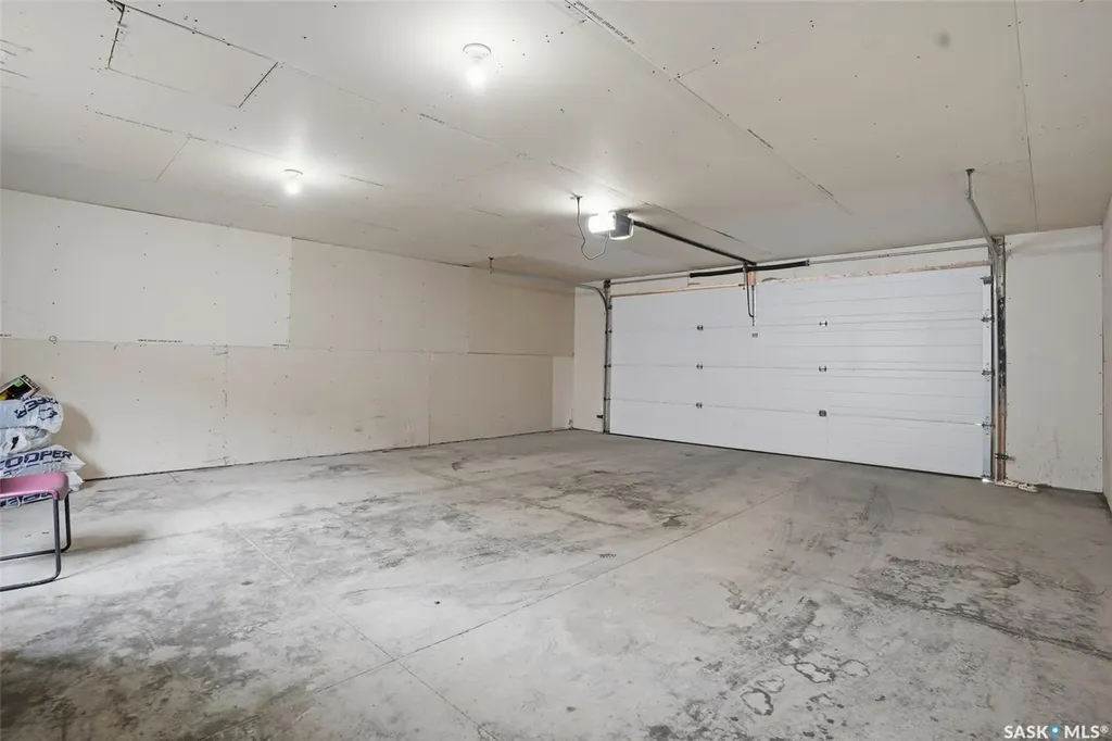 434 Mcarthur Crescent Saskatoon SK S7L 6Y3