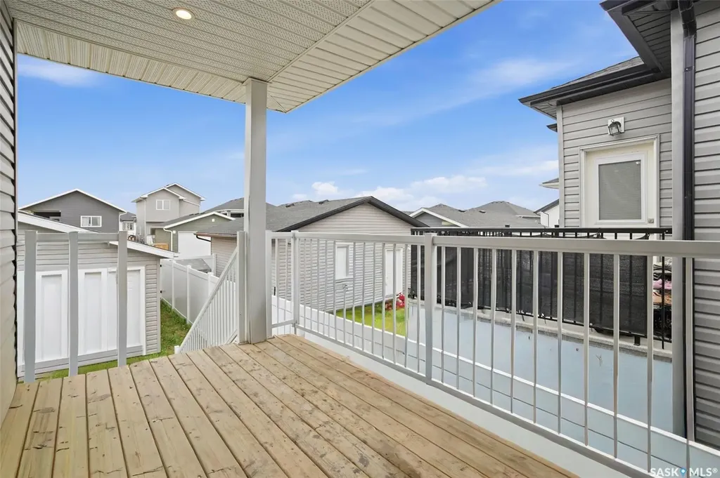 434 Mcarthur Crescent Saskatoon SK S7L 6Y3