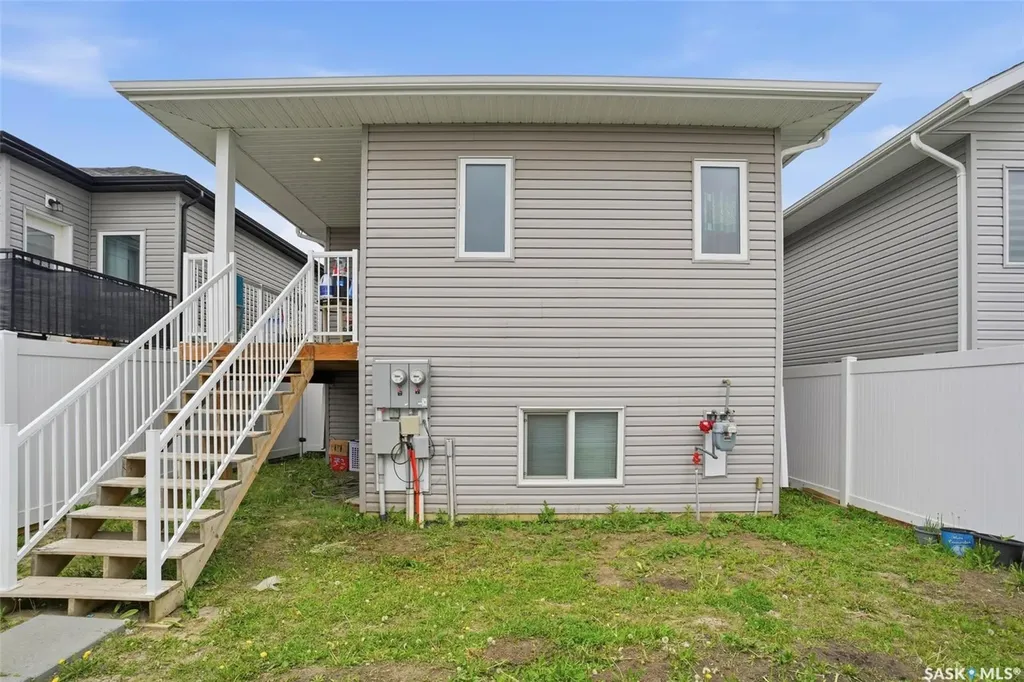 434 Mcarthur Crescent Saskatoon SK S7L 6Y3
