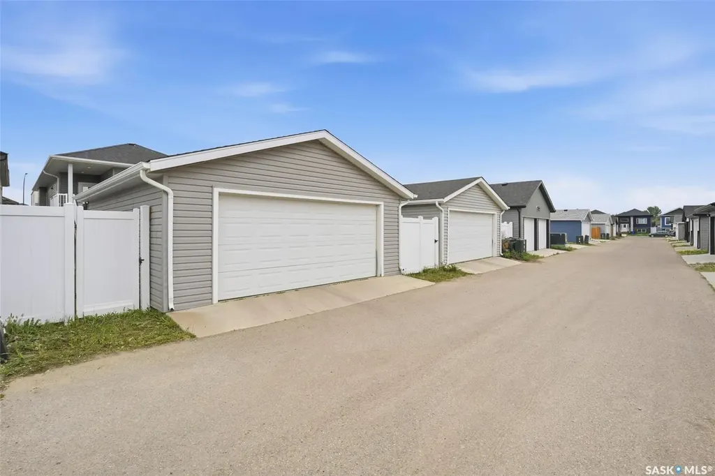 434 Mcarthur Crescent Saskatoon SK S7L 6Y3