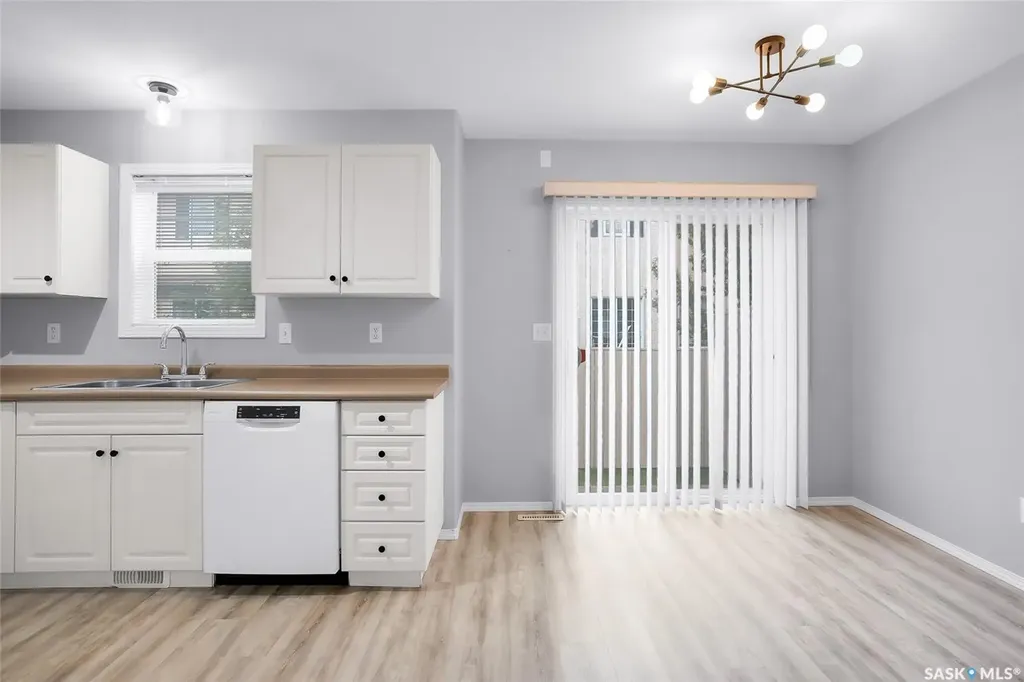 102 Pawlychenko Lane Saskatoon SK S7V 1G9
