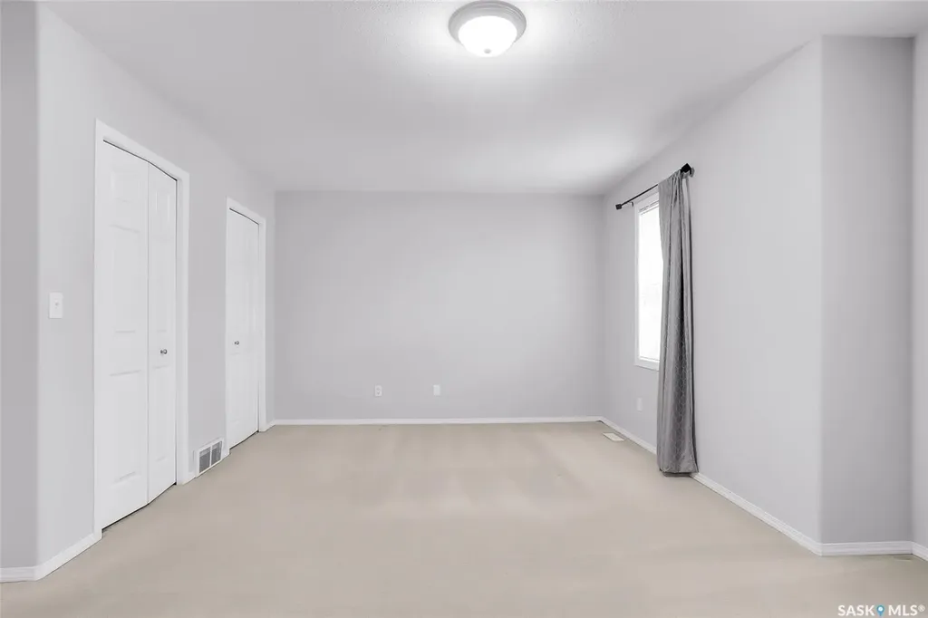 102 Pawlychenko Lane Saskatoon SK S7V 1G9