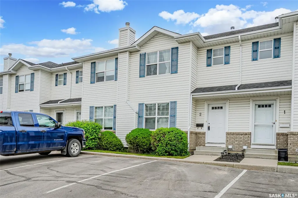 102 Pawlychenko Lane Saskatoon SK S7V 1G9