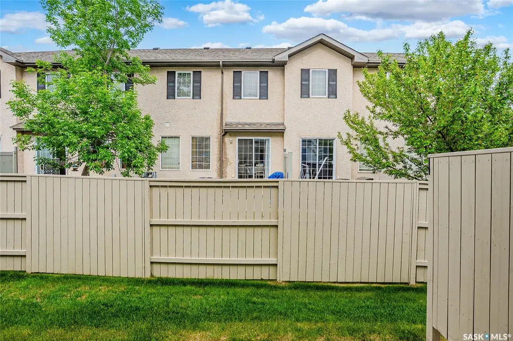 102 Pawlychenko Lane Saskatoon SK S7V 1G9