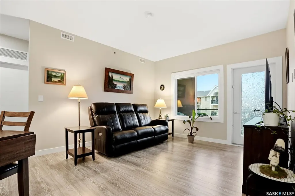 142 Pawlychenko Lane Saskatoon SK S7V 0N7