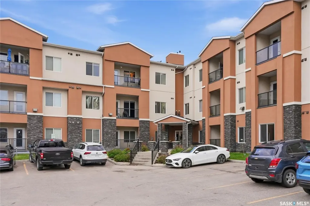 142 Pawlychenko Lane Saskatoon SK S7V 0N7