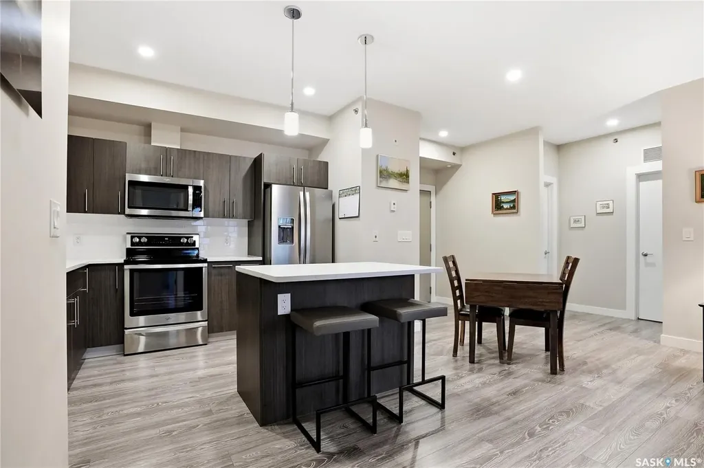 142 Pawlychenko Lane Saskatoon SK S7V 0N7