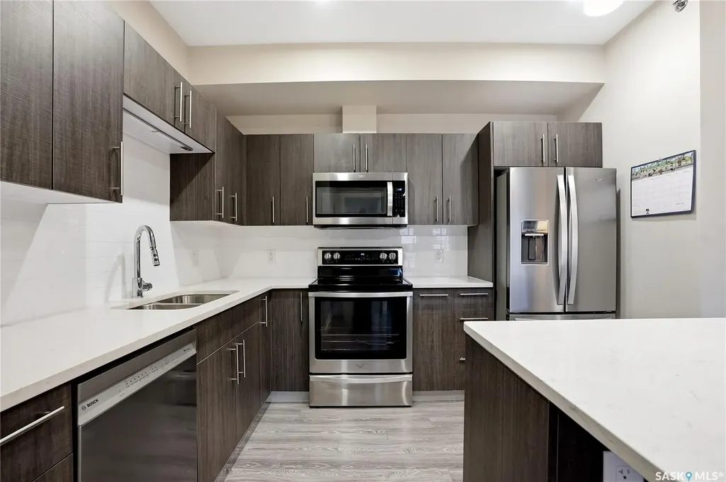 142 Pawlychenko Lane Saskatoon SK S7V 0N7