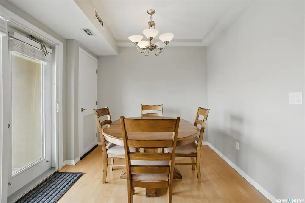 902 Spadina Crescent E Saskatoon SK S7K 0G8