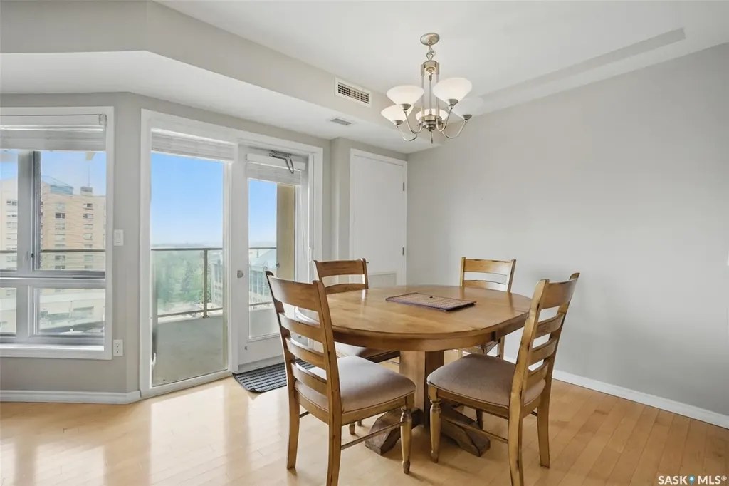 902 Spadina Crescent E Saskatoon SK S7K 0G8