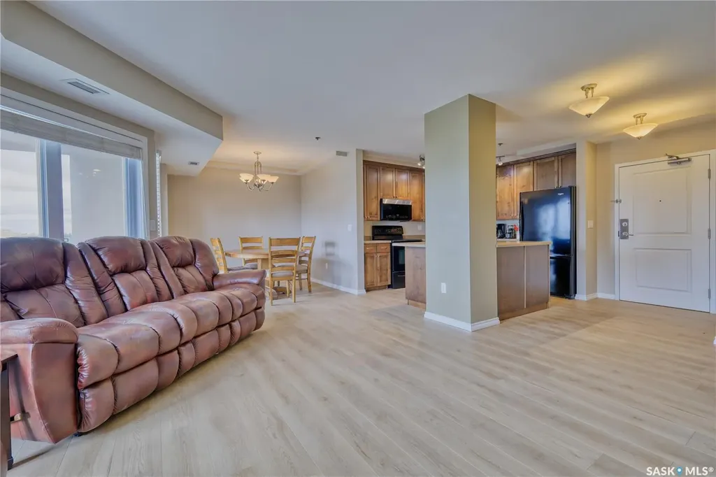 902 Spadina Crescent E Saskatoon SK S7K 0G8