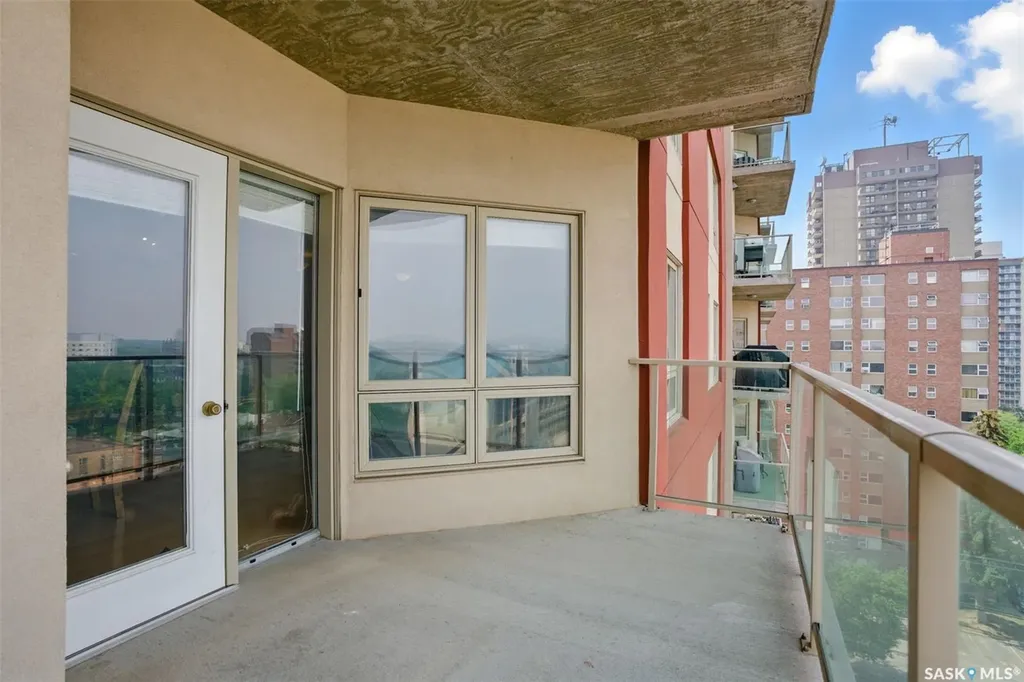 902 Spadina Crescent E Saskatoon SK S7K 0G8
